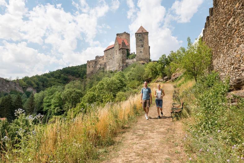 Besucher:innen in Hardegg