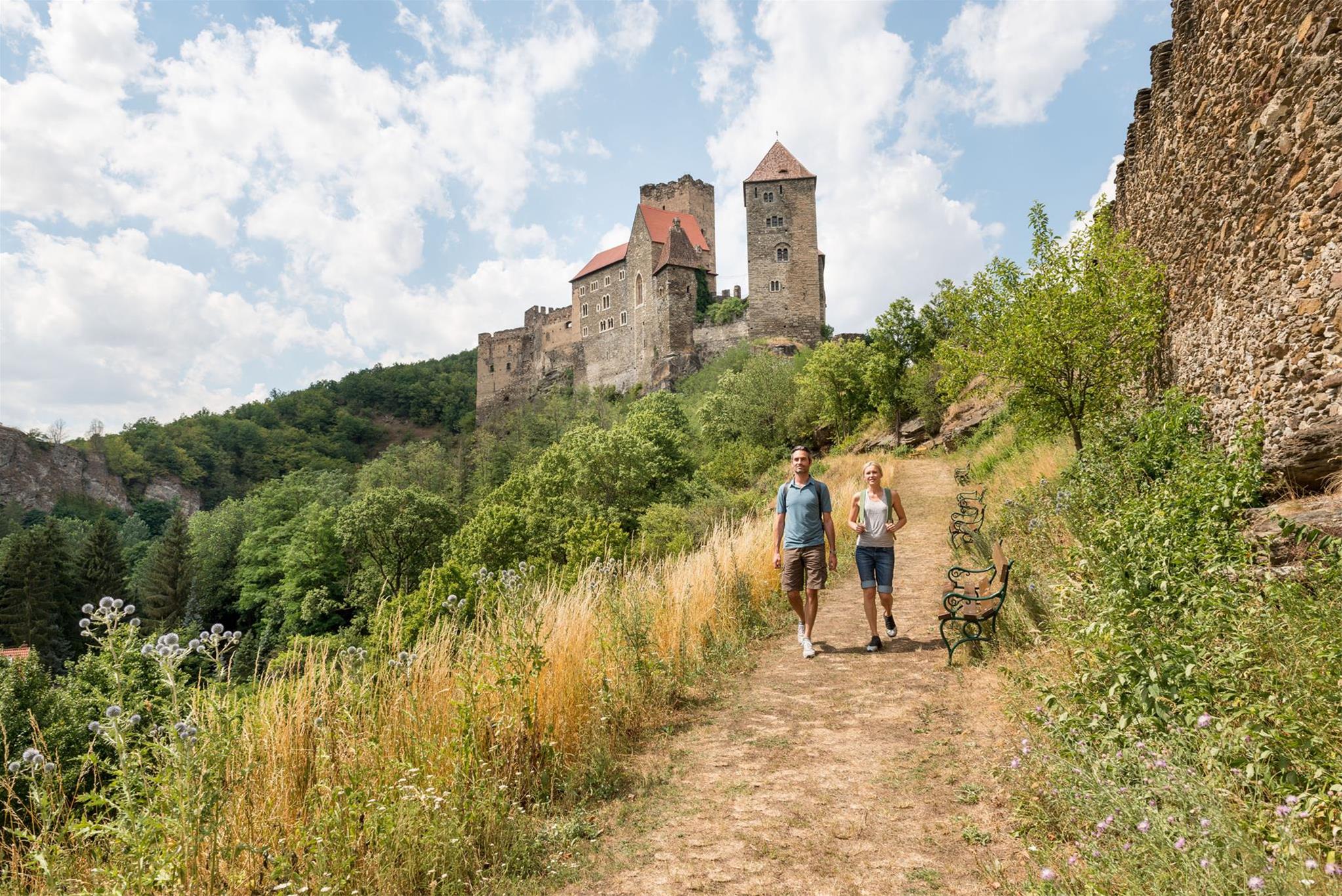 Besucher:innen in Hardegg
