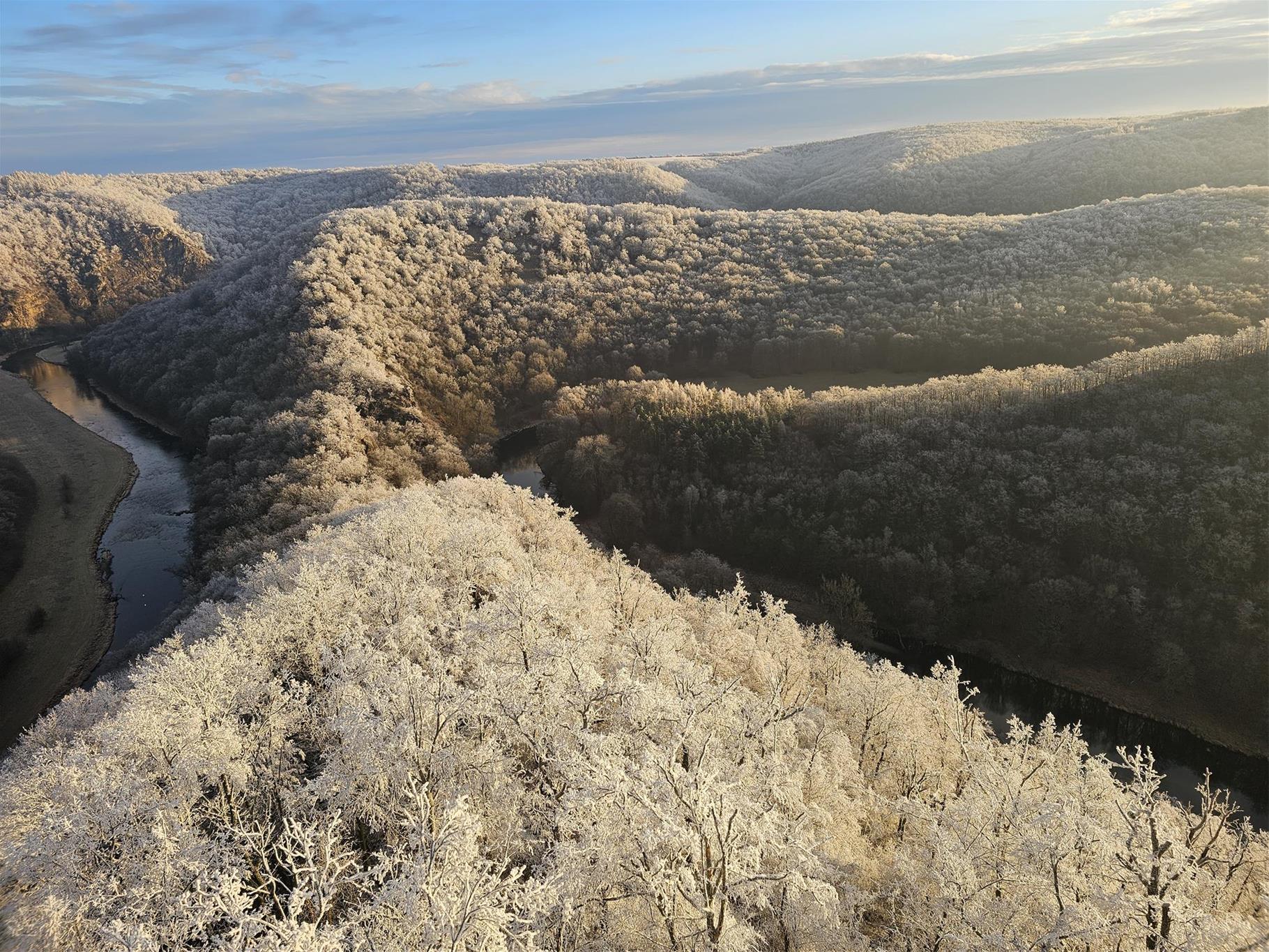 Blick von der Aussichtswarte auf den Umlaufberg